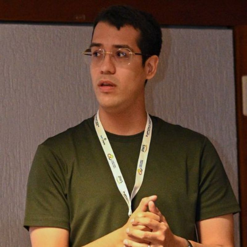 Raphael Moura
